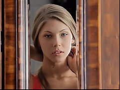 the weakness of the princess anjelica babe beauty blonde blowjob